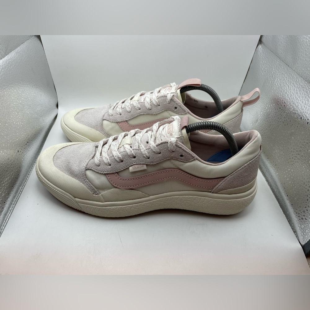 Vans Ultra Range Women’s sneakers size 11
